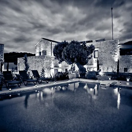 Hotel Arcus Suites Argiroupolis