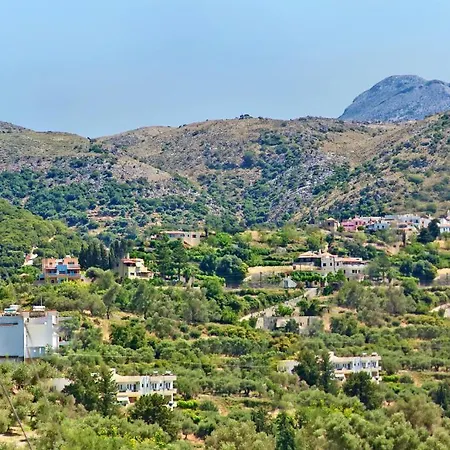 Arcus Suites Hotel 4*