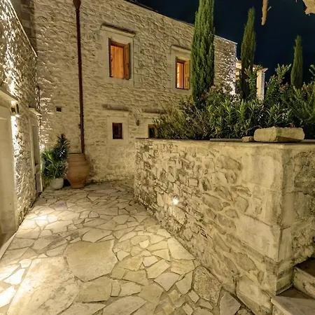 Hotel Arcus Suites 4*