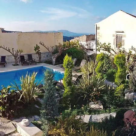 Hotel Arcus Suites