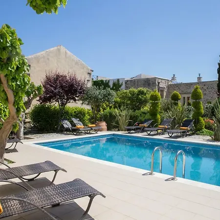Arcus Suites 4* Argiroupolis