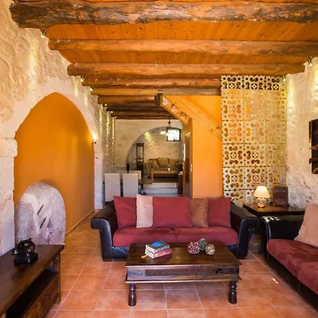 Arcus Suites Hotel Argiroupolis