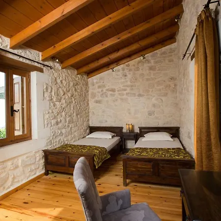 Hotel Arcus Aryiroúpolis